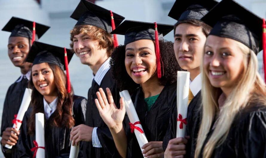 Universities Offering Full Scholarships For International Students In Canada